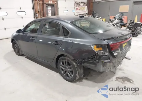 2021 Kia Forte Gt Line z USA, uszkodzony, nr VIN 3KPF34AD6ME382834